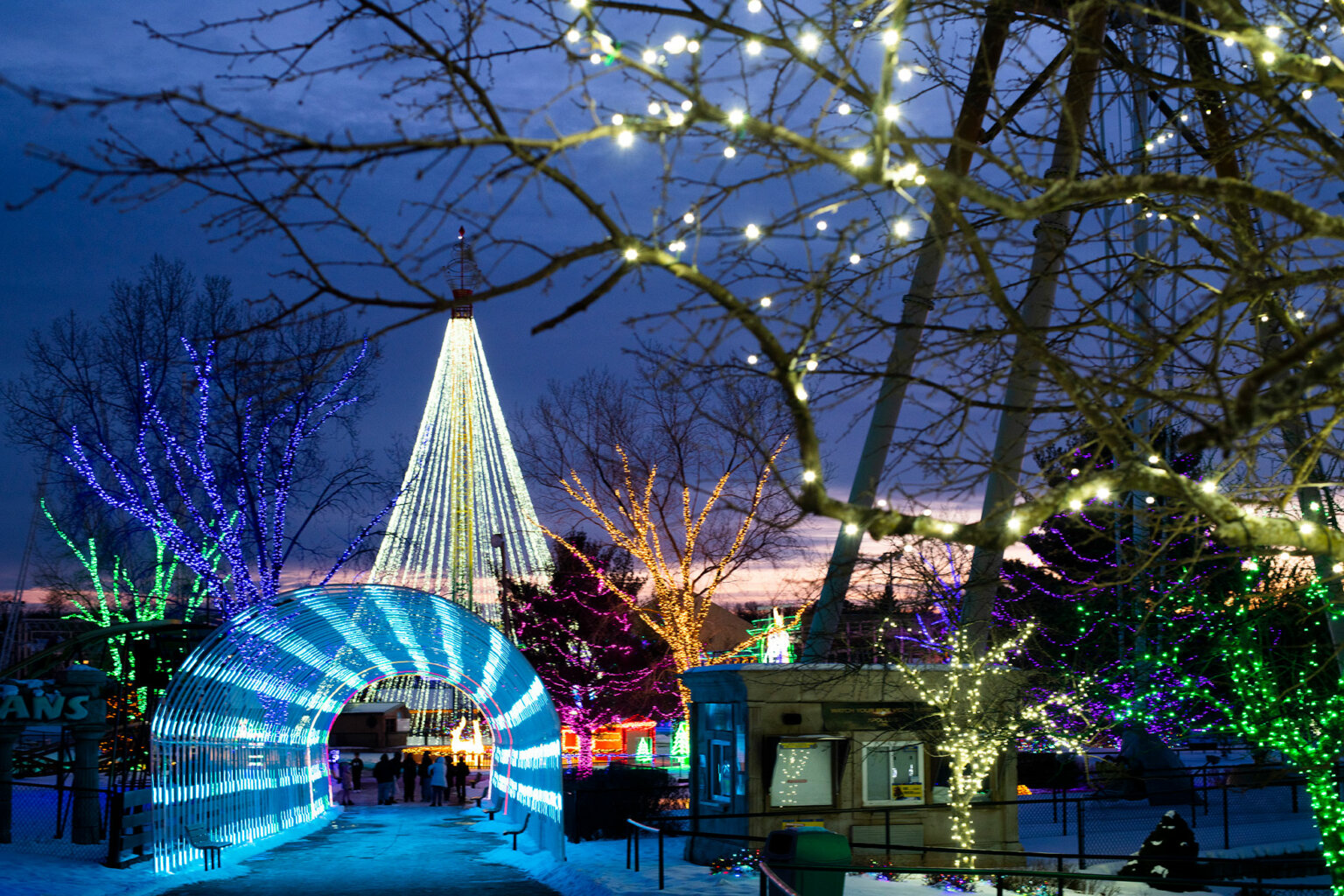 Nights Of Lights Mt. Olympus Water & Theme Park